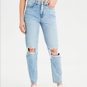 American Eagle Mom Jean